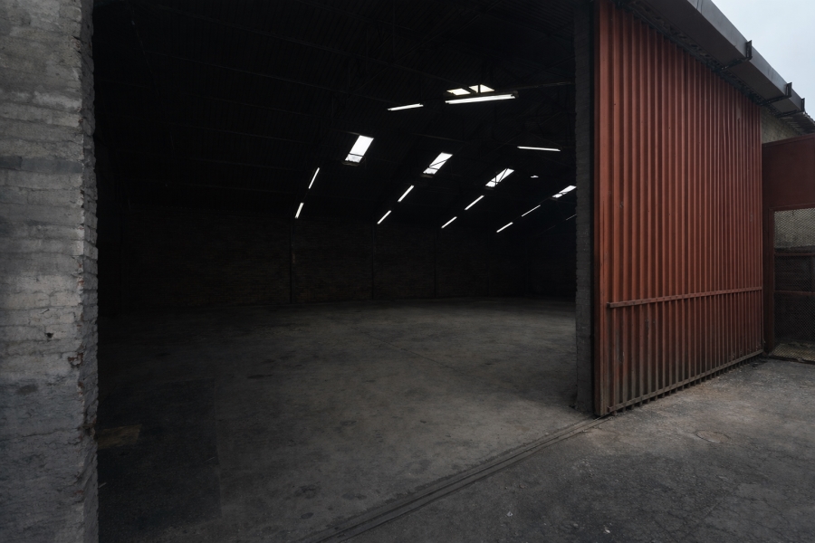 To Let commercial Property for Rent in Oos Einde North West